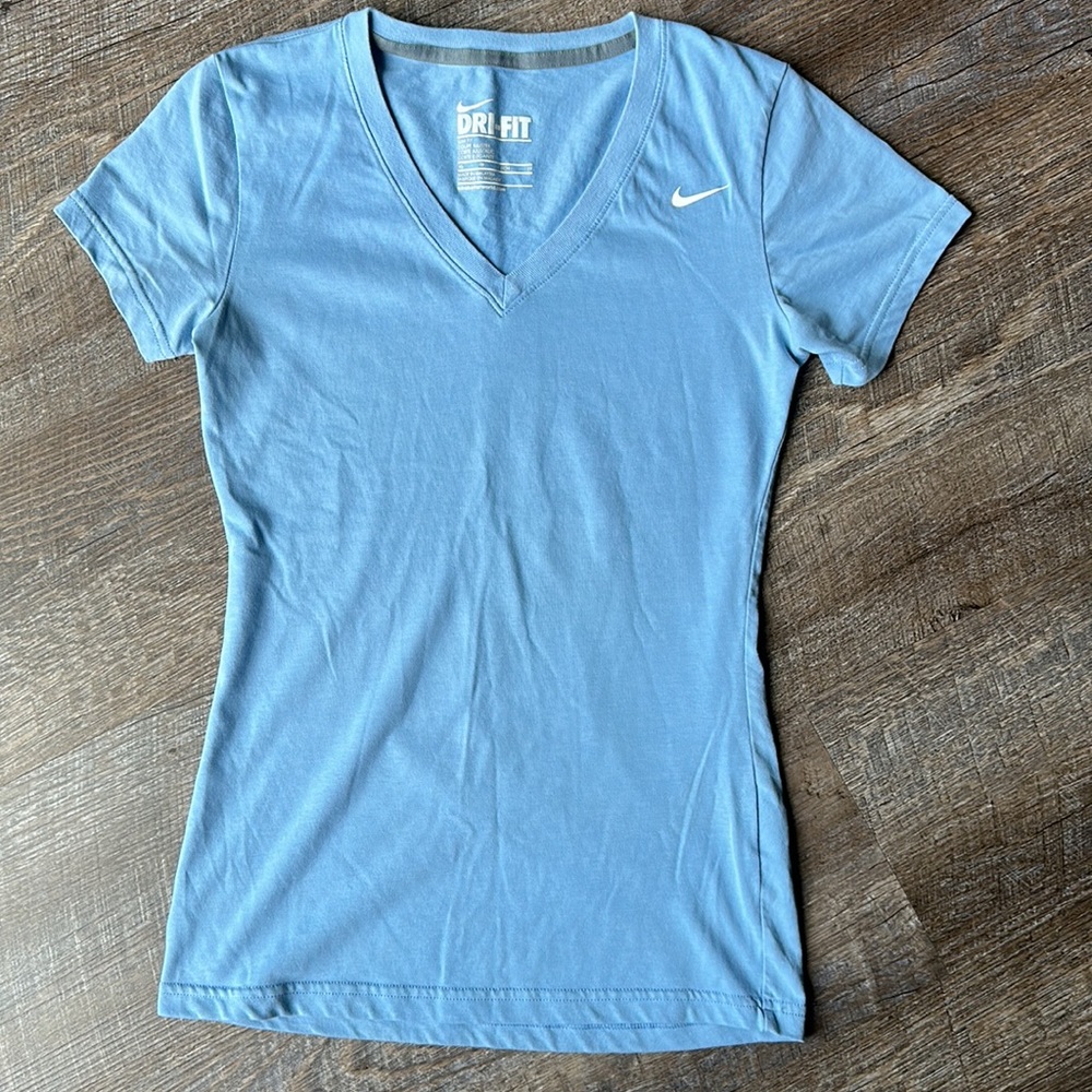 Nike Dr fit v neck